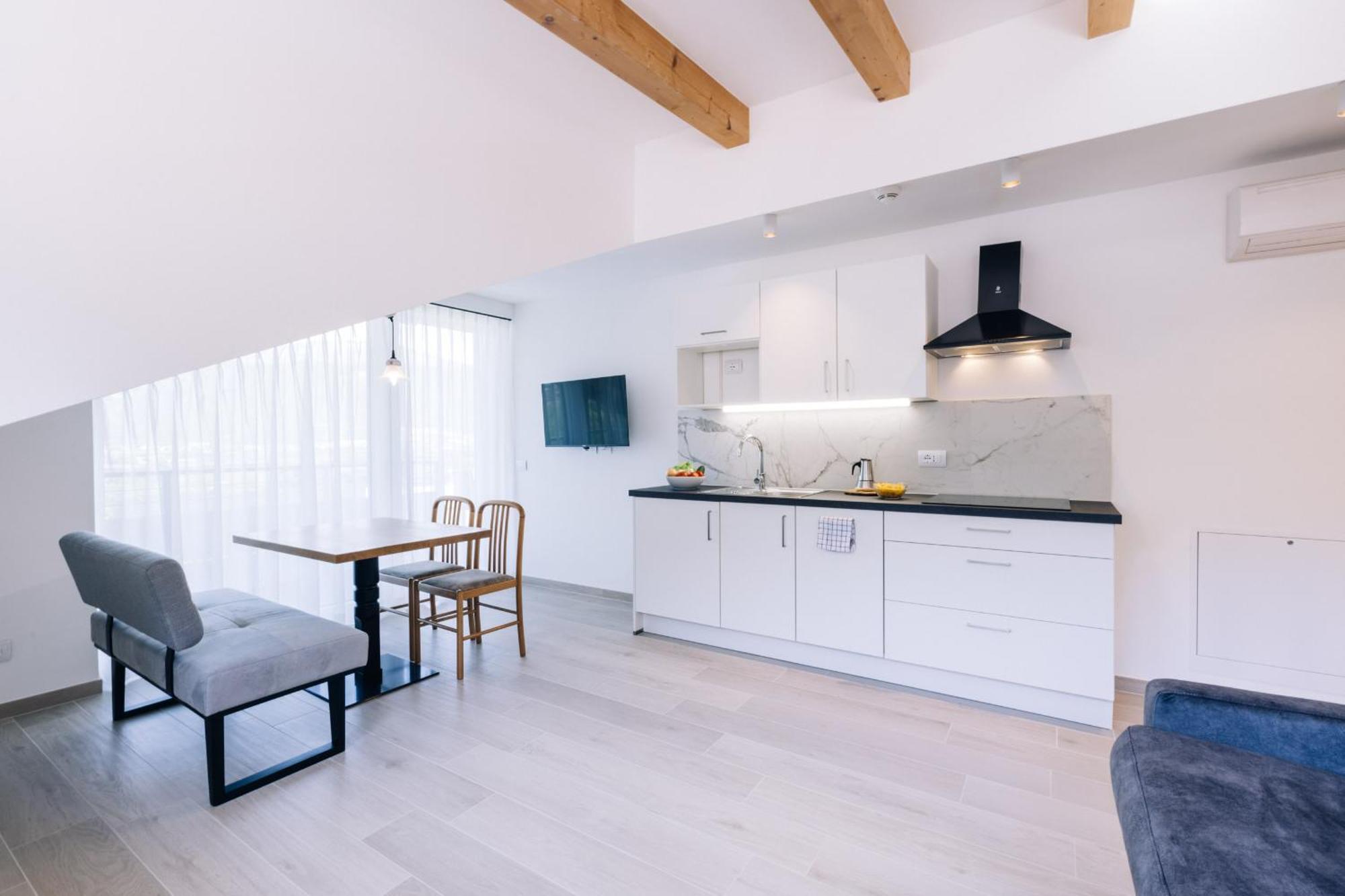 Residence Martinelli Лаивес Екстериор снимка